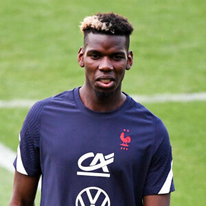 Paul Pogba lors de l'entraînement de l'équipe de France de football pendant UEFA EURO, à Budapest, Hongrie. © Anthony Bibard/FEP/Panoramic/Bestimage