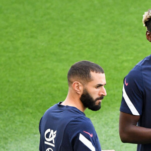 Karim Benzema et Paul Pogba lors de l'entraînement de l'équipe de France de football pendant UEFA EURO 2020, à Budapest, Hongrie, le 21 juin 2021. © Anthony Bibard/FEP/Panoramic/Bestimage