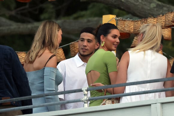 Kendall Jenner et Devin Booker aux Hamptons, le 18 août 2021.
