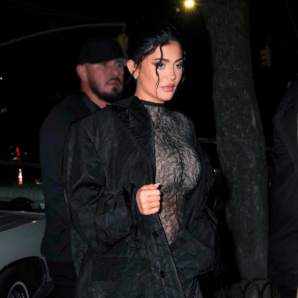 Kylie Jenner, enceinte, arrive à la soirée d'anniversaire de Fai Khadra au restaurant "Lucali" à New York City, New York, Etats-Unis, le 9 septembre 2021. 