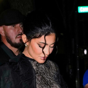 Kylie Jenner, enceinte, arrive à la soirée d'anniversaire de Fai Khadra au restaurant "Lucali" à New York City, New York, Etats-Unis, le 9 septembre 2021. 