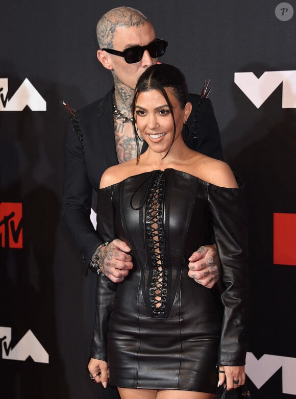 Kourtney Kardashian et Travis Barker assistent aux MTV Video Music Awards 2021 au Barclays Center. Brooklyn, New York, le 12 septembre 2021.