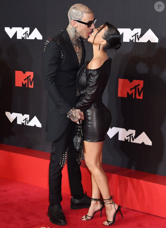 Kourtney Kardashian et Travis Barker assistent aux MTV Video Music Awards 2021 au Barclays Center. Brooklyn, New York, le 12 septembre 2021.