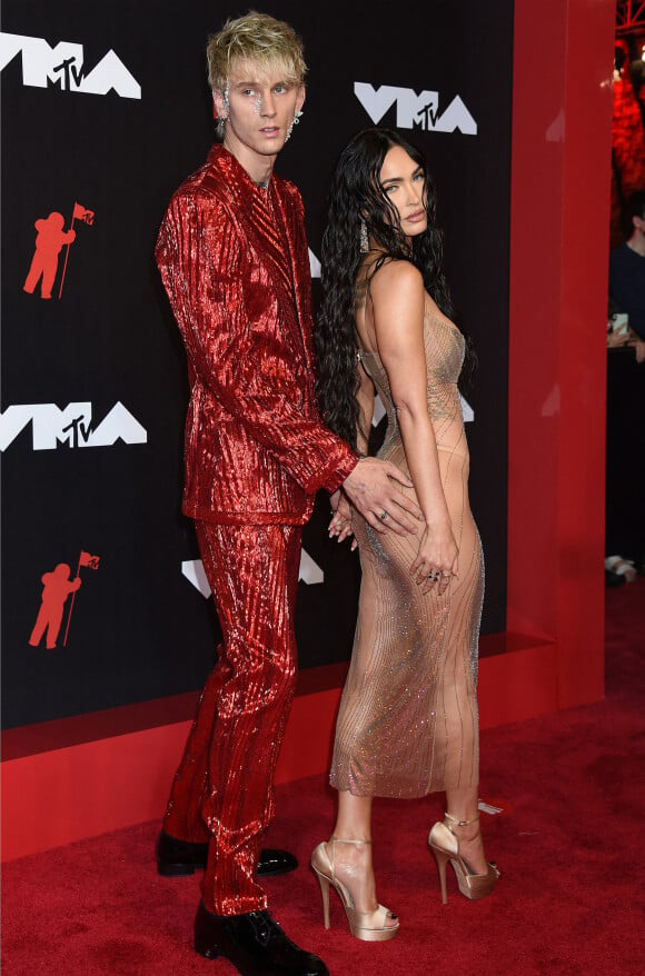 Machine Gun Kelly et Megan Fox assistent aux MTV Video Music Awards 2021 au Barclays Center. Brooklyn, New York, le 12 septembre 2021.