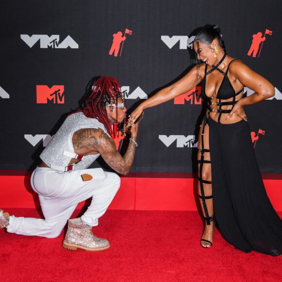 Nick Cannon et Ashanti assistent aux MTV Video Music Awards 2021 au Barclays Center. Brooklyn, New York, le 12 septembre 2021.