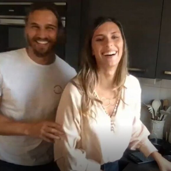 Camille Cerf met Cyril Lignac mal à l'aise dans "Tous en cuisine", le 13 septembre 2021