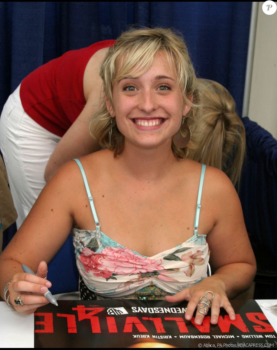 Allison Mack Membre Dune Secte Sexuelle Elle Entre En Prison Pour Un Long Moment Le