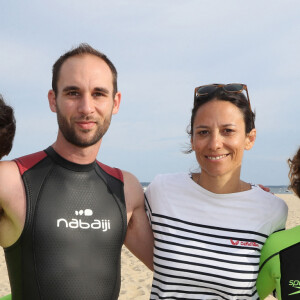 Les candidats de Koh-Lanta Clémence Castel, Maxime, Christelle Gauzet et Candice - La championne de natation L.Manaudou organise et lance la 1er édition de sa course, la "Swimrun" à Arcachon, France, le 23 juin 2019. © Patrick Bernard/Bestimage 