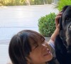 Joy Hallyday - Laeticia Hallyday rend hommage à son chien Santos, mort le 19 septembre 2021.