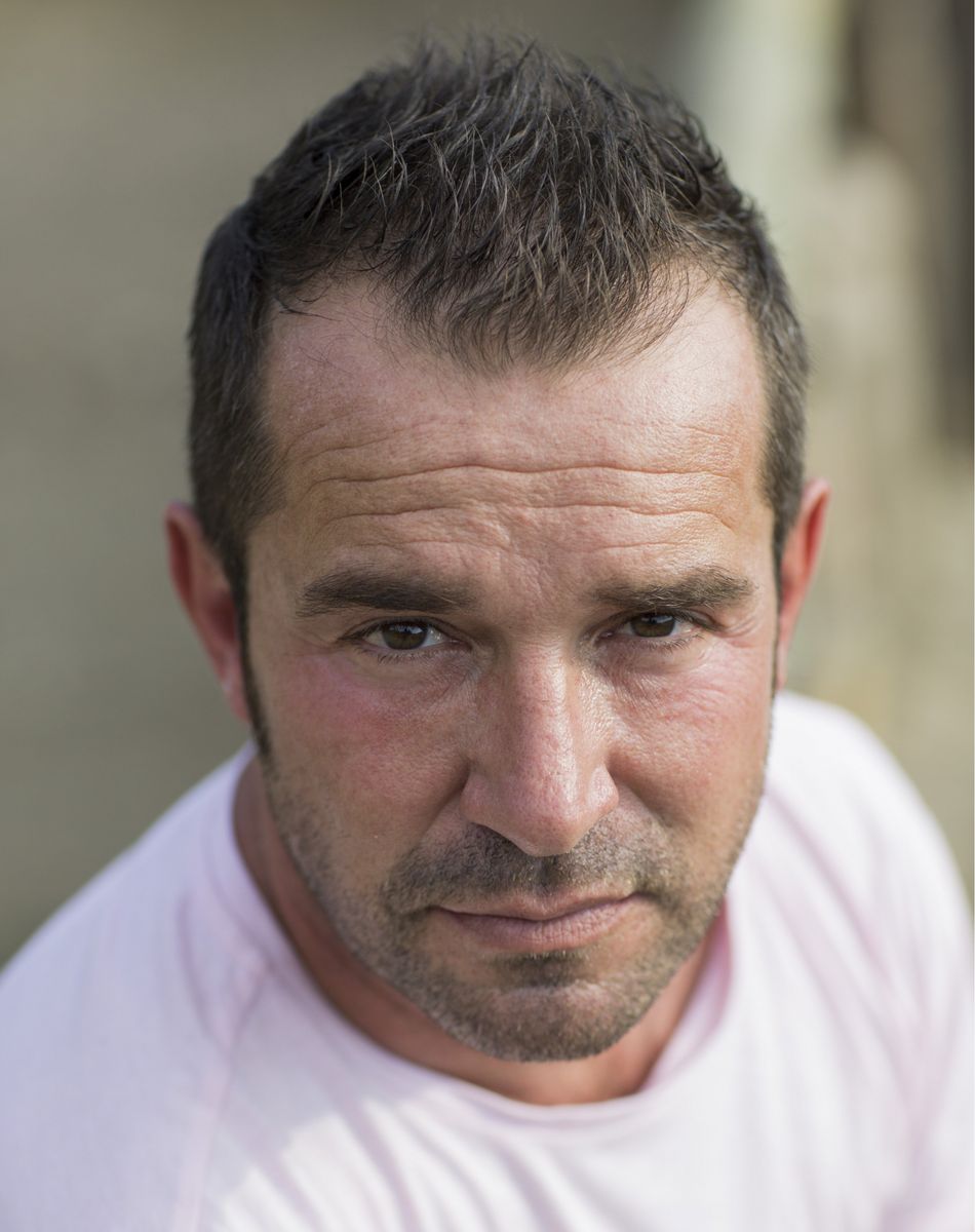 Matthieu, candidat de "L'amour est dans le pré 2020", photo officielle de M6
