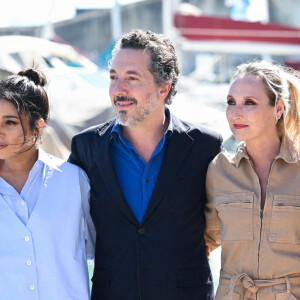 Leila Bekhti, Guillaume Gallienne, Audrey Lamy, Alex Lutz - Photocall lors du Festival de la Fiction de La Rochelle. Le 17 septembre 2021  