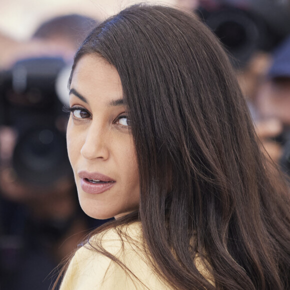 Leïla Bekhti au photocall du film Les Intranquilles lors du 74ème festival international du film de Cannes le 17 juillet 2021 © Borde / Jacovides / Moreau / Bestimage 