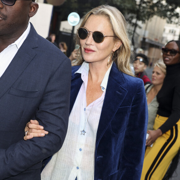 Kate Moss au défilé Richard Quinn au Londoner, à Londres le 21 septembre 2021.