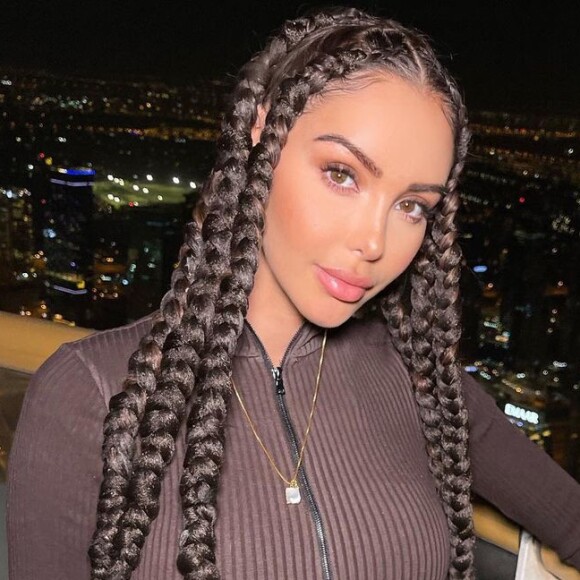 Nabilla Vergara, fondatrice de "Nabilla Beauty" et ancienne candidate de télé-réalité. 