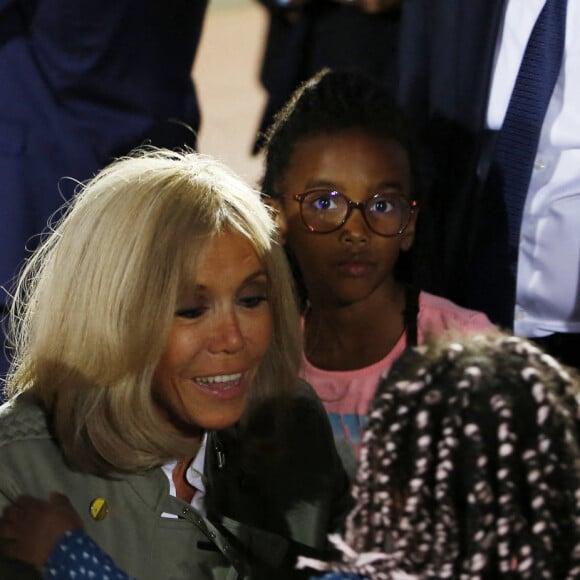 Brigitte Macron - Match de football caritatif au profit de la Fondation Hôpitaux de Paris-Hôpitaux de France présidée par Brigitte Macron au stade Emile Anthoine à Paris le 23 septembre 2021. © Marc Ausset-Lacroix/Bestimage 