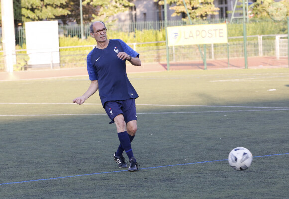 Eric Woerth durant le match de football caritatif entre le Variétés Club de France et l'équipe de France des Parlementaires au profit de la Fondation des Hôpitaux. © Marc Ausset-Lacroix/Bestimage