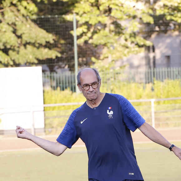 Eric Woerth - Match de football caritatif entre le Variétés Club de France et l'équipe de France des Parlementaires au stade Emile Anthoine à Paris le 23 septembre 2021. © Marc Ausset-Lacroix/Bestimage