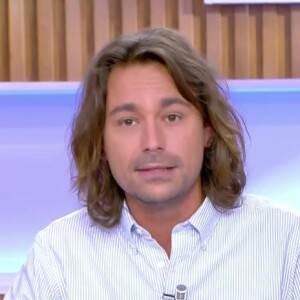 Bertrand Chameroy s'est montré impitoyable dans "C à Vous".