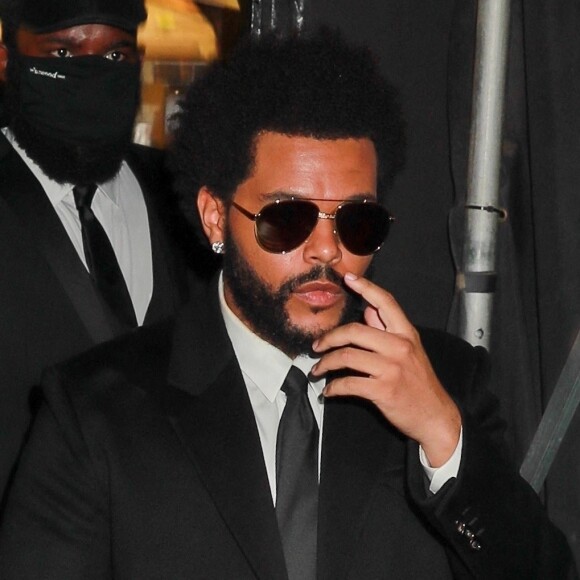 The Weeknd à la sortie de l'after-party de la soirée des Billboard Music Awards au restaurant The Nice Guy à West Hollywood, Los Angeles, le 23 mai 2021.