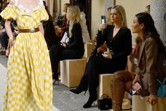 Amelia Spencer, Eliza Spencer, Tamara Kalinic - People au défilé Luisa Spagnoli lors de la fashion week à Milan, le 26 septembre 2021.