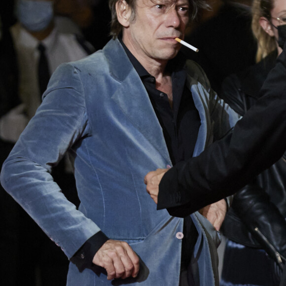 Mathieu Amalric - Montée des marches du film "Tralala" lors du 74e Festival International du Film de Cannes. Le 13 juillet 2021. © Borde-Jacovides-Moreau / Bestimage