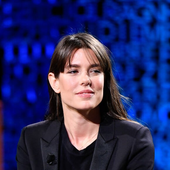 Charlotte Casiraghi sur le plateau de l'émission "Le parole della settimana" à Milan en Italie le 5 octobre 2019.