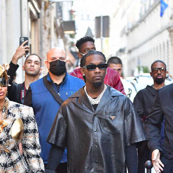 Cardi B et son mari Offset font du shopping à Paris, le 29 septembre 2021. © Tiziano Da Silva-Pierre Perusseau/Bestimage