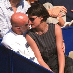 Linda Evangelista et Fabien Barthez dans les tribunes de la finale de l'open de tennis de Monte-Carlo.