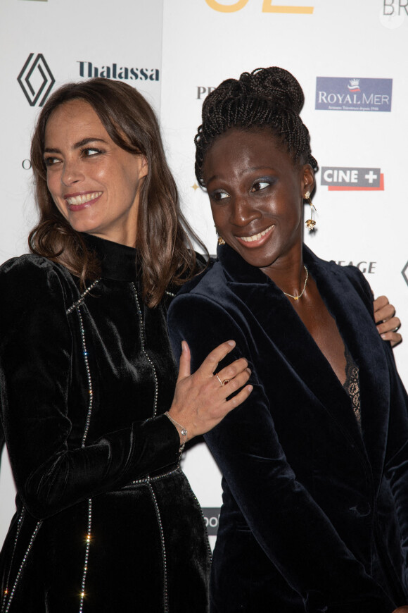 Bérénice Bejo, Eye Haïdara au photocall pour la ccérémonie de clôture du 32ème festival du film britannique de Dinard, France, le 2 octobre 2021. © Jeremy Melloul/Bestimage 