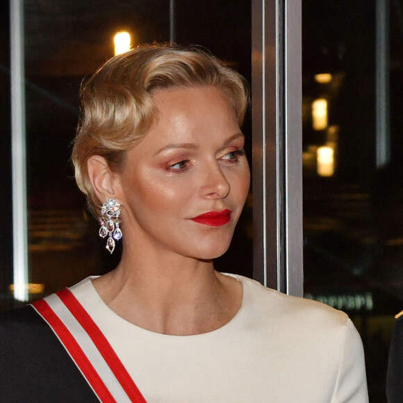 La princesse Charlene et le prince Albert II de Monaco durant la soirée de gala au Grimaldi Forum le 19 novembre 2018 dans le cadre de la Fête Nationale Monégasque 2018. © Bruno Bebert / PRM / Bestimage 