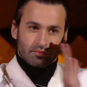 Anthony Touma (équipe de Mika) face à Louise (équipe de Zazie) lors des cross-battles de "The Voice All Stars" - TF1