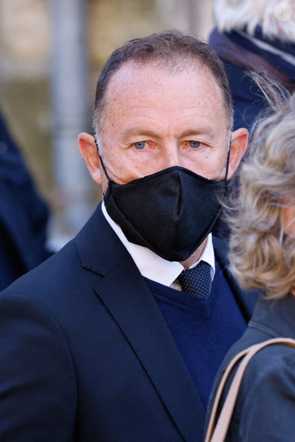 Jean-Pierre Papin - Arrivées à la messe funéraire en hommage à Bernard Tapie en l'église Saint-Germain-des-Prés à Paris. Le 6 octobre 2021 © Jacovides-Moreau / Bestimage