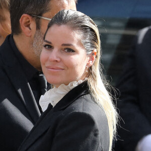 Sophie Tapie (fille du défunt) - Sorties de la messe funéraire en hommage à Bernard Tapie en l'église Saint-Germain-des-Prés à Paris. Le 6 octobre 2021 © Jacovides-Moreau / Bestimage