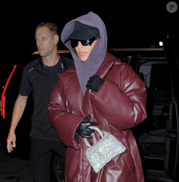 Kim Kardashian arrive à son hôtel à New York, après les répétitions de l'émission "Saturday Night Live". Le 7 octobre 2021