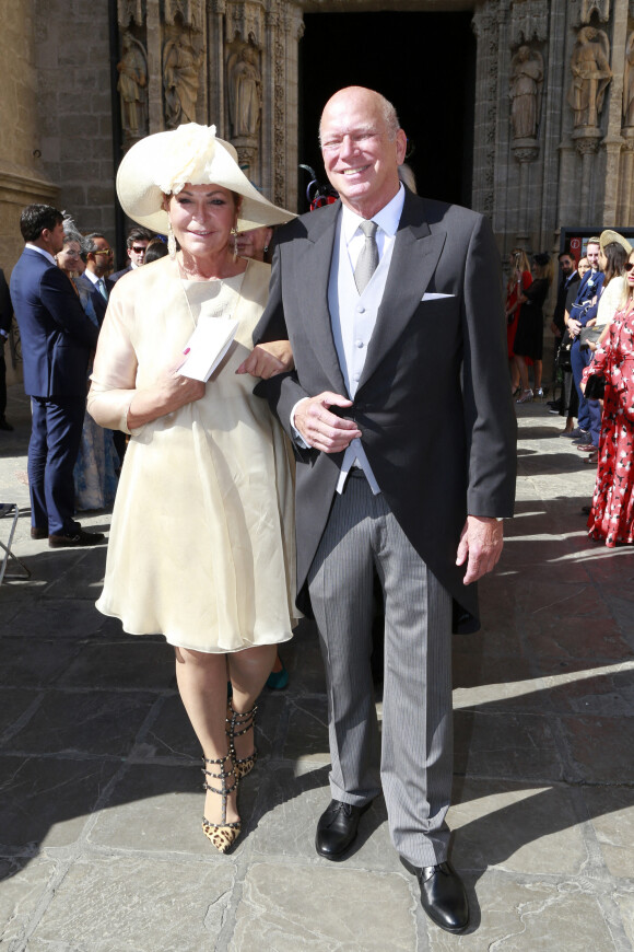 Les parents de la mariée - Mariage de Francisco de Borbón : le fils du duc de Séville s'est marié à Séville avec Sophie Karoly en la cathédrale Notre-Dame du Siège le 9 octobre 2021.