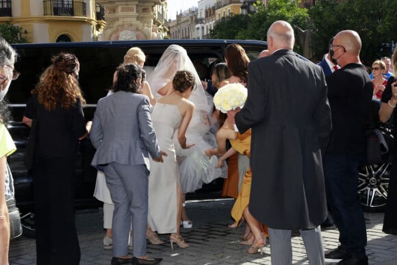 Mariage de Francisco de Borbón : le fils du duc de Séville s'est marié à Séville avec Sophie Karoly en la cathédrale Notre-Dame du Siège le 9 octobre 2021.