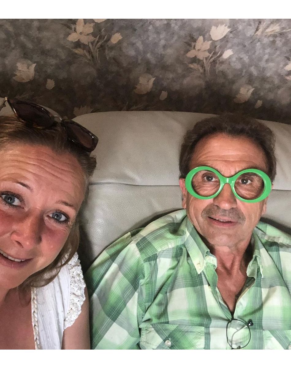 Cathy de "L'amour est dans le pré 2020" et son ami Jean-Claude