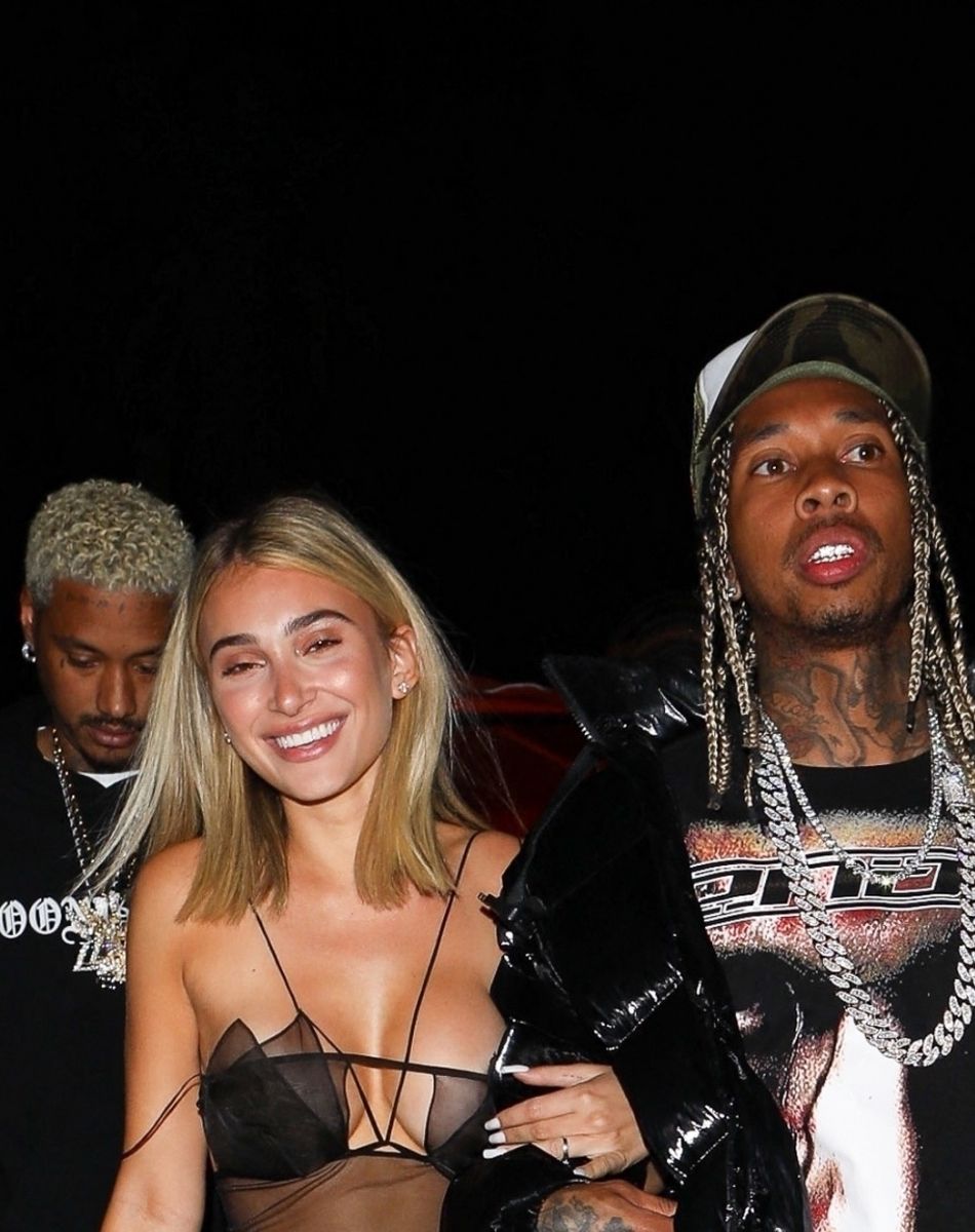 Tyga et sa compagne Camaryn Swanson quittent le bar "Hyde" à Los Angeles, le 19 mai 2021.