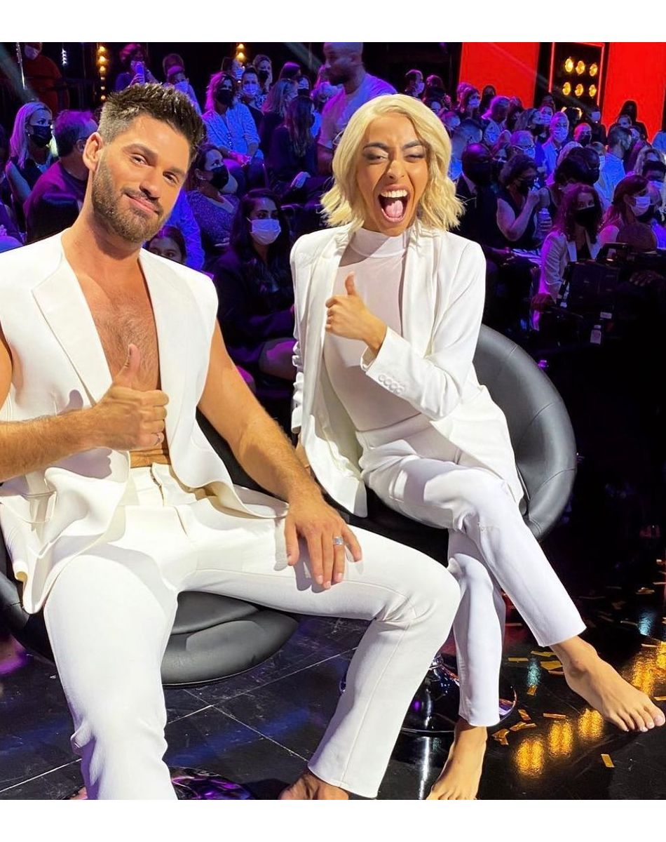Bilal Hassani et Jordan Mouillerac sur le plateau de "Danse avec les stars 2021", le 17 septembre