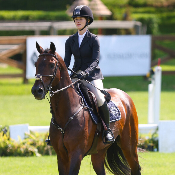 Exclusif - Jennifer Gates participe à un jumping à New York le 20 mai 2021. La fille de Bill Gates et Melinda Gates a participé à deux sessions de jumping, remportant la deuxième place du premier et la troisième place lors de sa prochaine course à la ferme Old Salem.