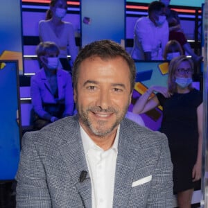 Exclusif - Bernard Montiel - Enregistrement de l'émission "TPMP (Touche Pas à Mon Poste)", présentée par Cyril Hanouna et diffusée en direct sur C8 le 9 juin © Jack Tribeca / Bestimage 