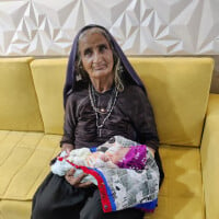 A 70 ans, une femme donne miraculeusement naissance à son premier enfant