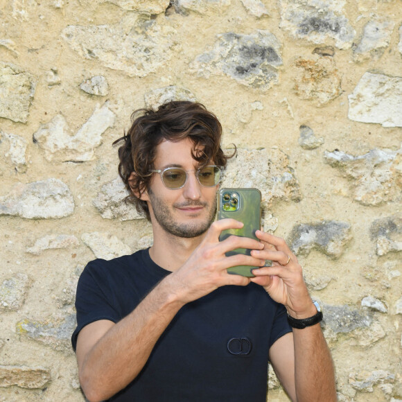 Pierre Niney - Photocall du film "Boite noire" lors du 14e Festival du Film Francophone d'Angoulême. Le 29 août 2021. © Coadic Guirec / Bestimage