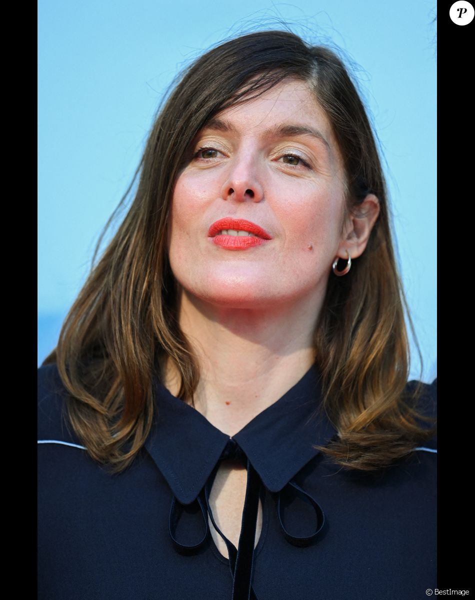 Valérie Donzelli - Photocall du téléfilm "Nona et ses filles" lors du Festival du Film de Fiction de La Rochelle. Le 16 septembre 2021.