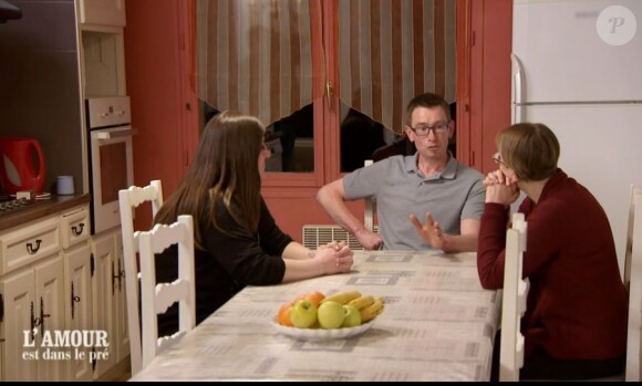 Hervé, Vanessa et Stéphanie dans "L'amour est dans le pré", sur M6