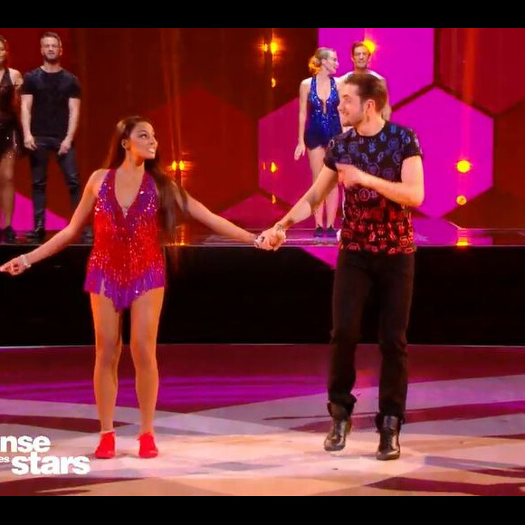 Wejdene et Samuel Texier lors de l'épreuve de la figure imposée dans "Danse avec les stars 2021", le 15 octobre, sur TF1