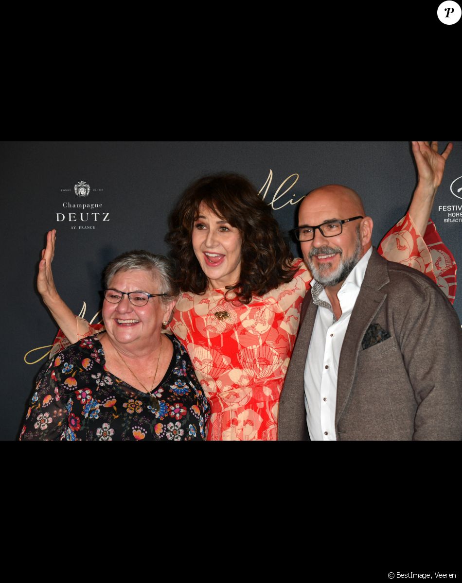 Danielle Fichaud, Valérie Lemercier, Sylvain Marcel - Avant-Première du film "Aline" au Grand Rex à Paris le 25 octobre 2021. © Veeren/Bestimage