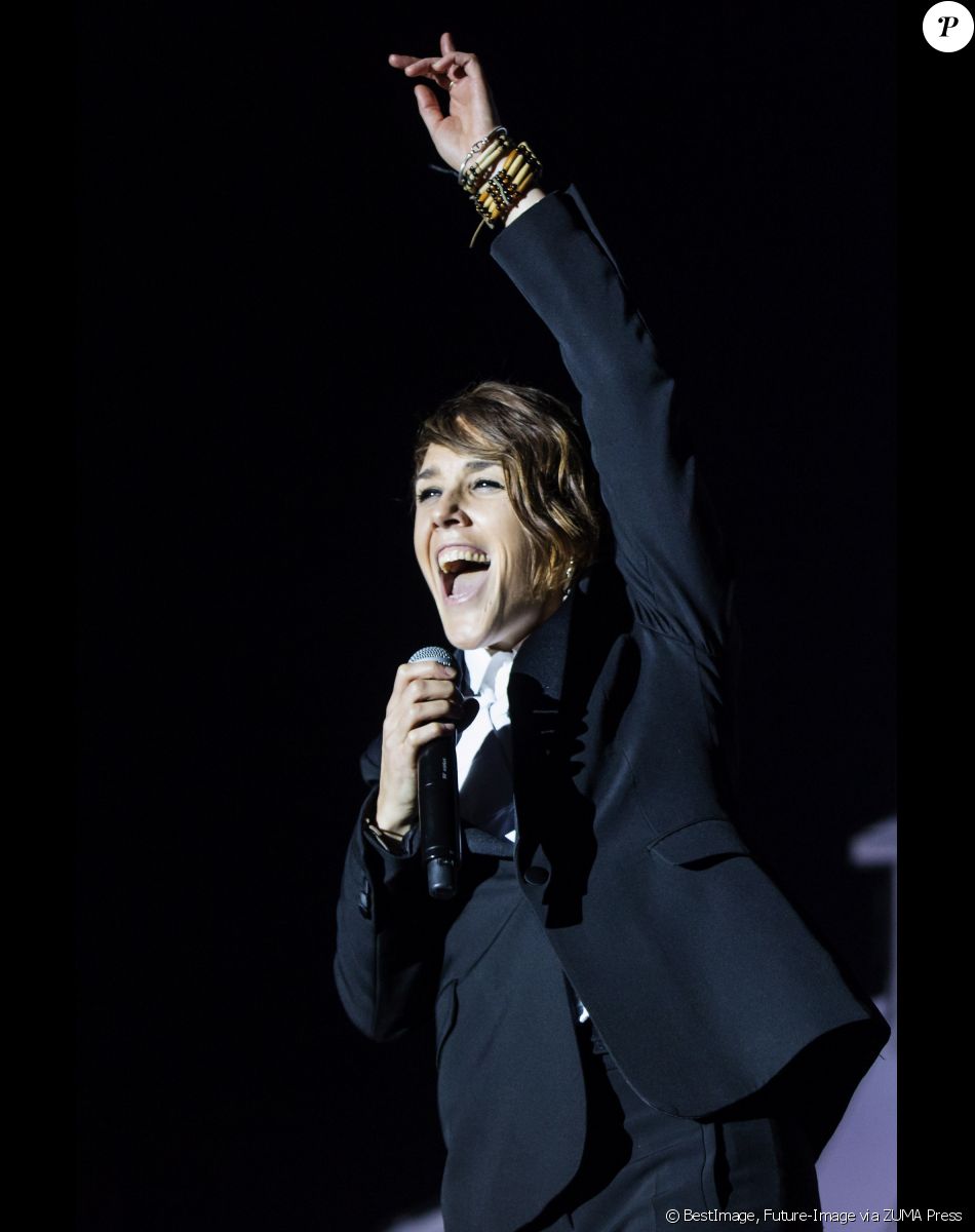 La chanteuse Zaz en concert au Max-Schmeling-Halle à Berlin, le 13 décembre 2016. © Future-Image via ZUMA Press/Bestimage