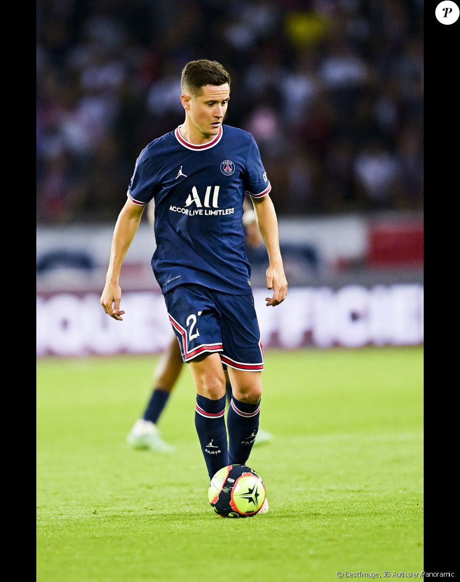 Ander Herrera (PSG) - Match de football en ligue 1 Uber Eats : Le PSG (Paris Saint-Germain) remporte la victoire 2-1 contre Lyon au Parc des Princes à Paris le 19 septembre 2021. © JB Autissier/Panoramic/Bestimage