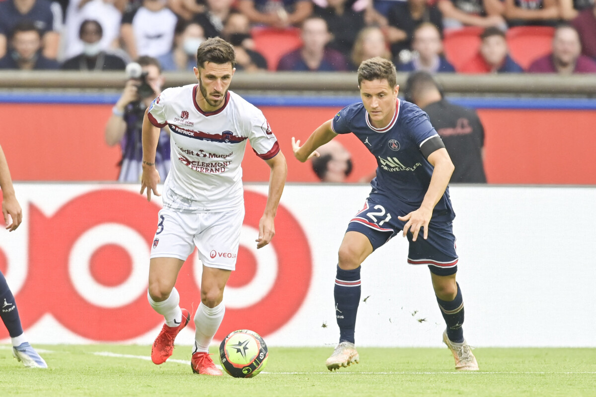 Photo : Jason Berthomier (CF63) vs Ander Herrera (PSG) - Le PSG bat ...